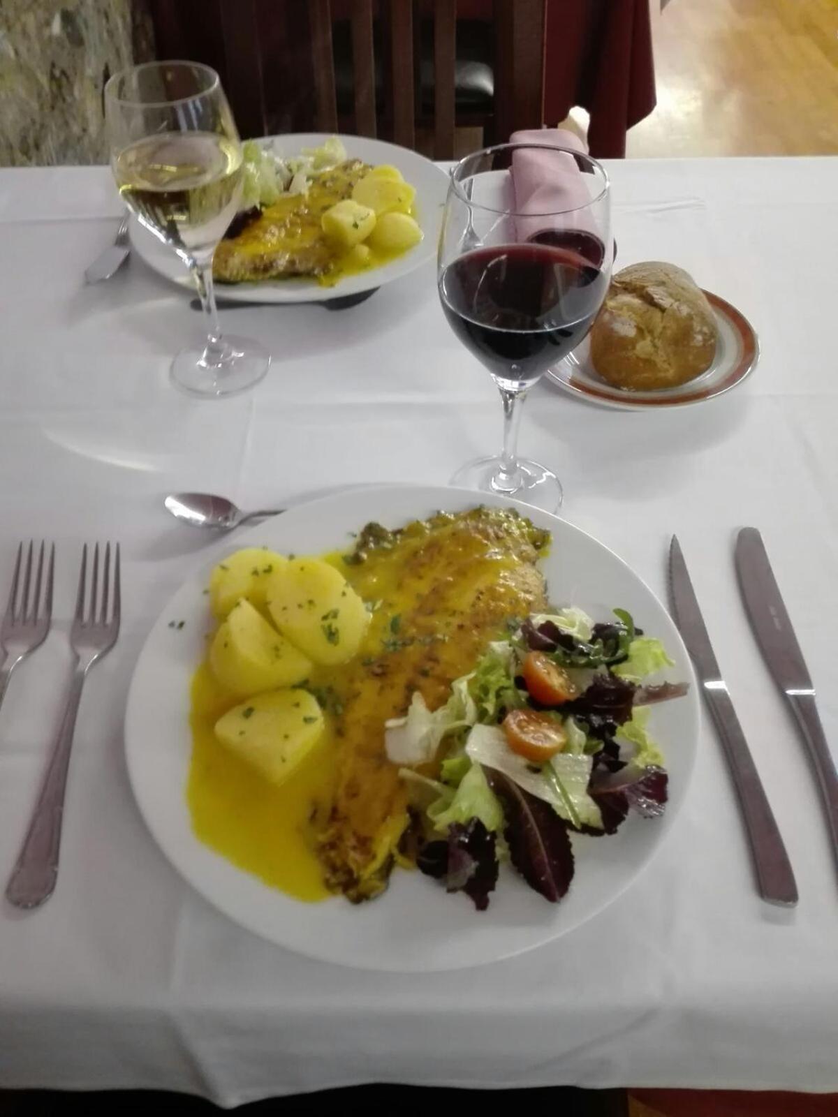 Hotel Royal Llanera  Екстериор снимка