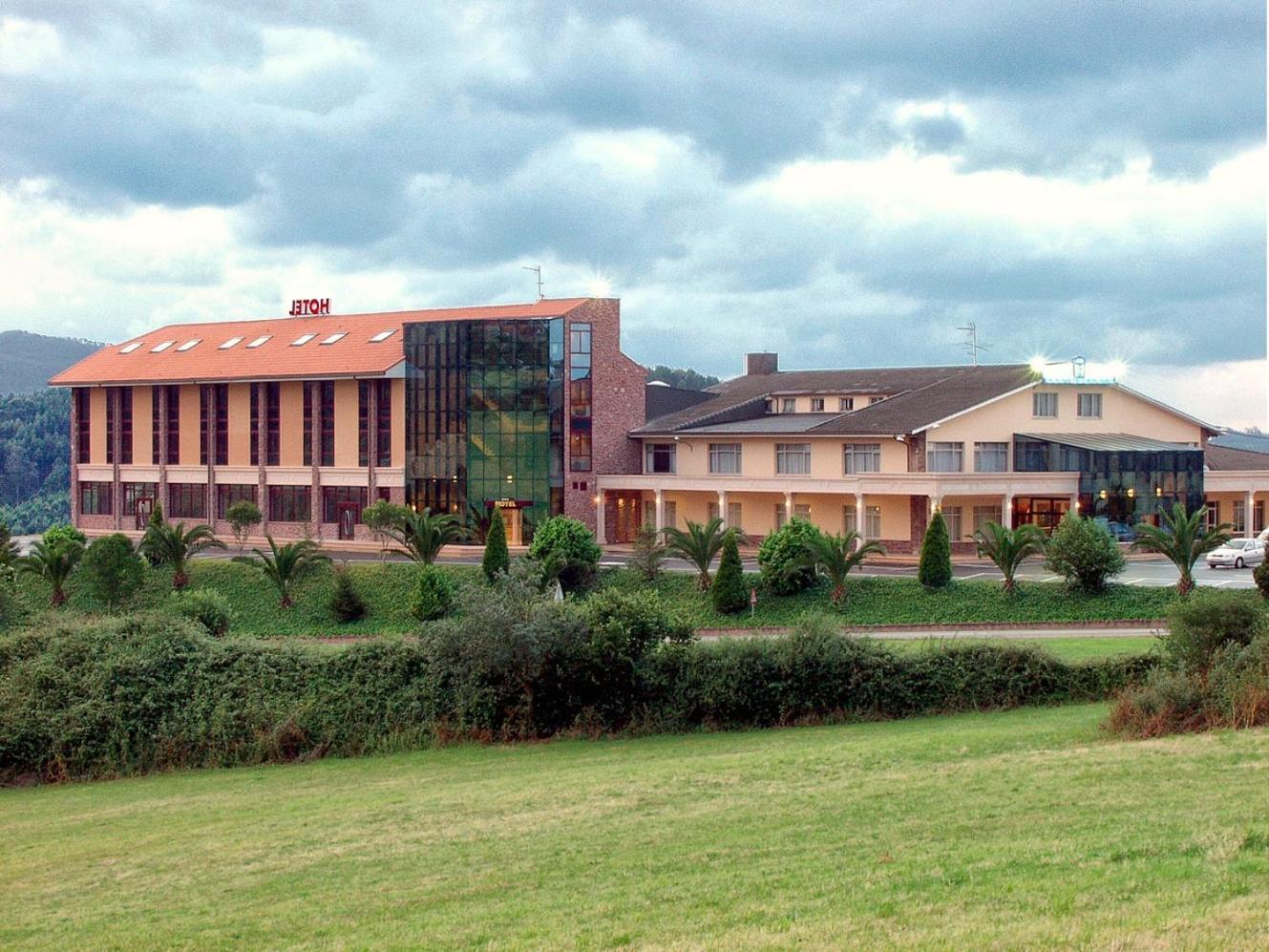 Hotel Royal Llanera  Екстериор снимка