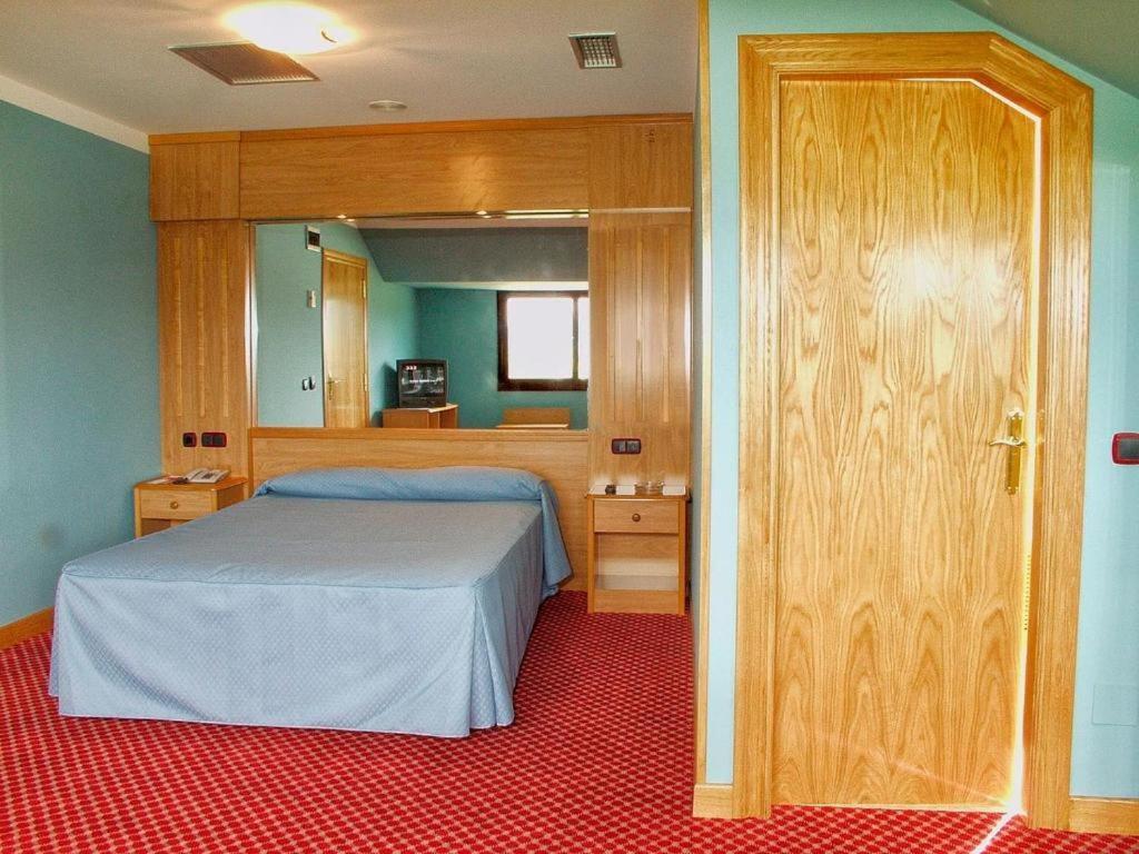 Hotel Royal Llanera  Екстериор снимка