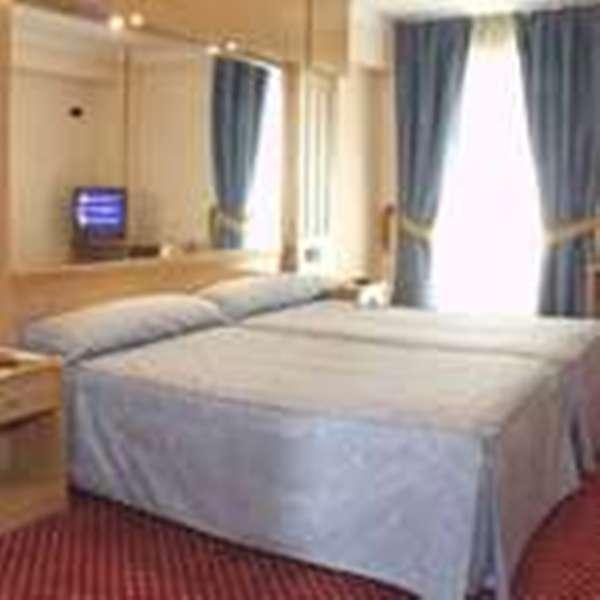 Hotel Royal Llanera  Екстериор снимка